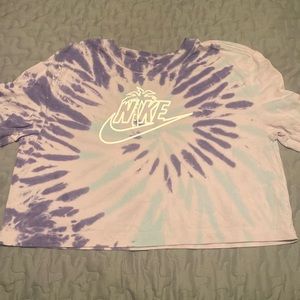 nike crop tee tie dye size M